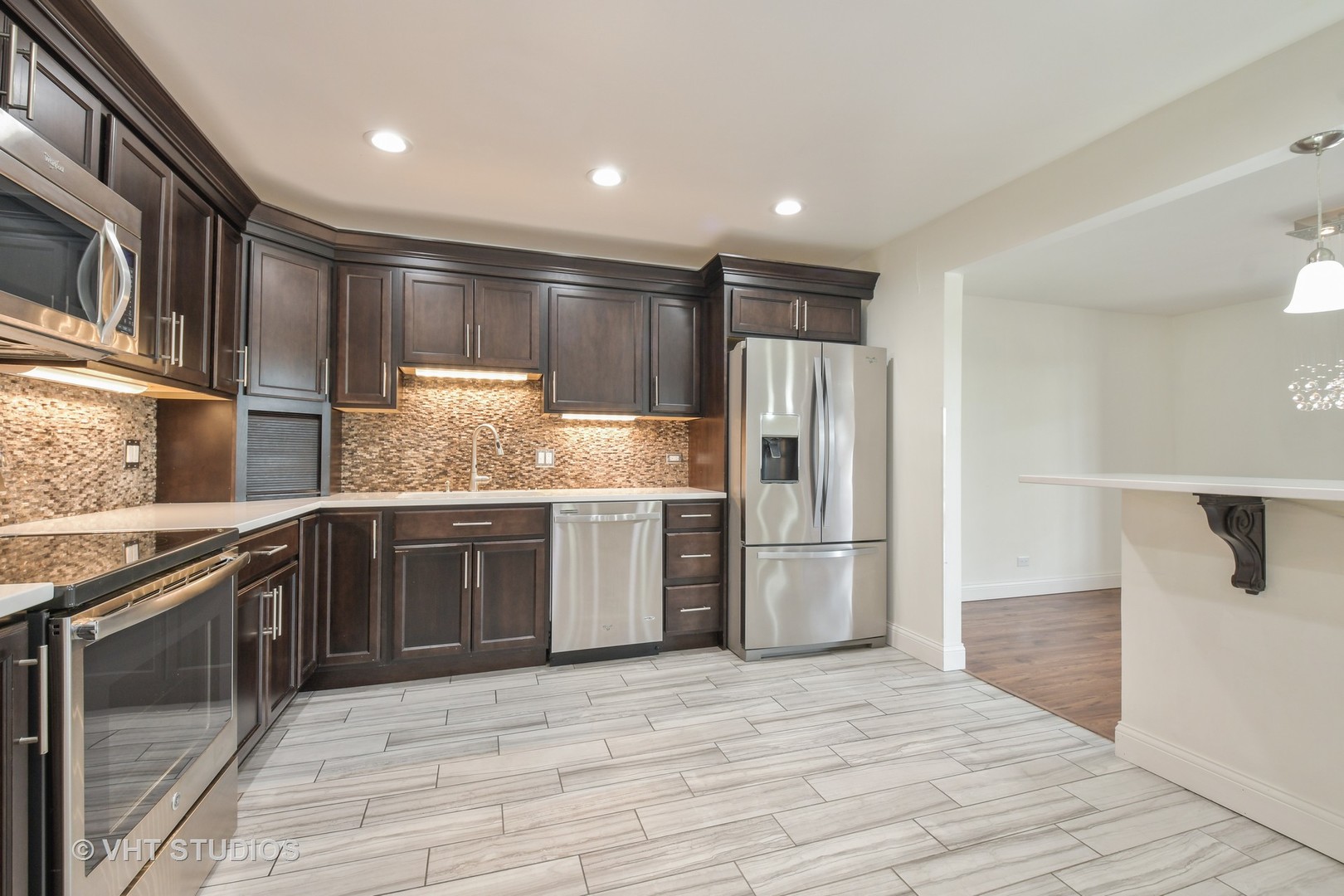 4000 Dundee Road, Unit 305 Northbrook, IL 60062 - Photo 3 of 12