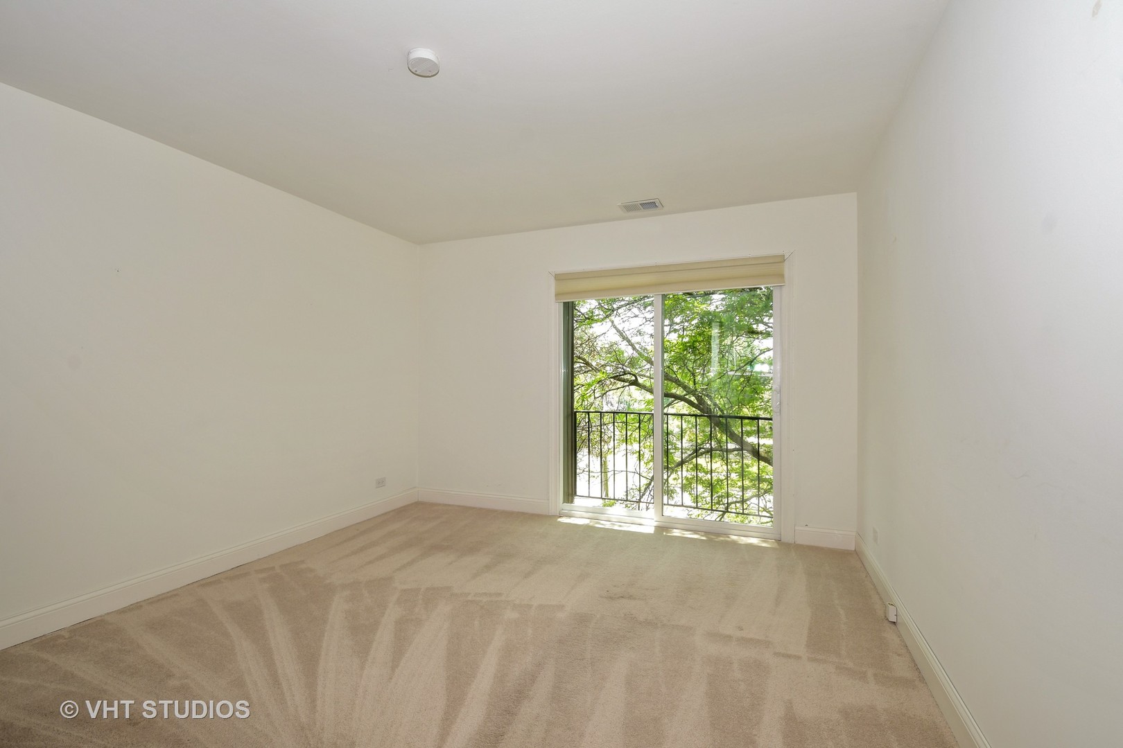 4000 Dundee Road, Unit 305 Northbrook, IL 60062 - Photo 9 of 12