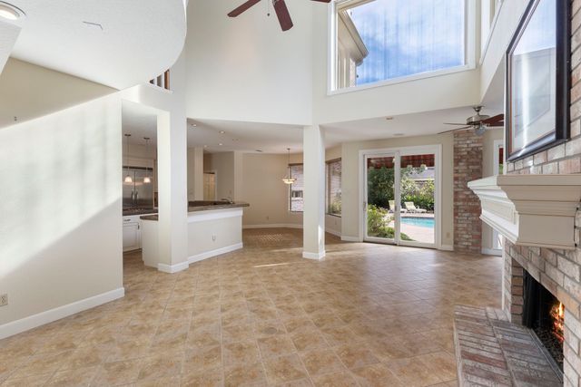 $975,900 | 49 Rolling Links Court, Spring, TX 77380