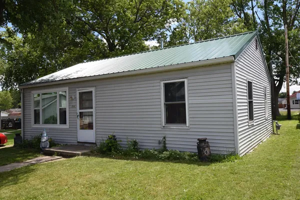 $1 | 144 Warren Avenue, Russells Point, OH 43348