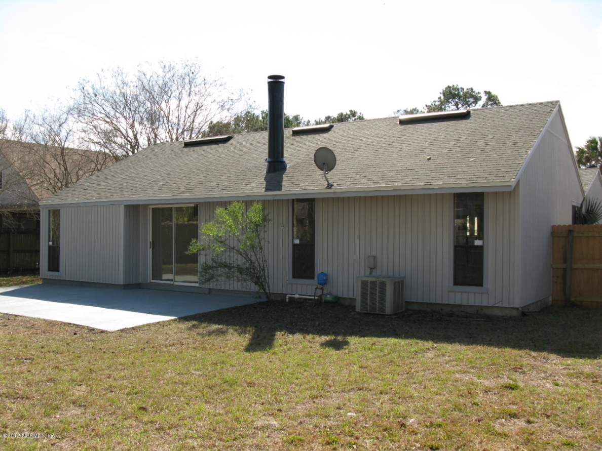 2449 Wattle Tree Road West Jacksonville, FL 32246 - Photo 3 of 16 Rear View