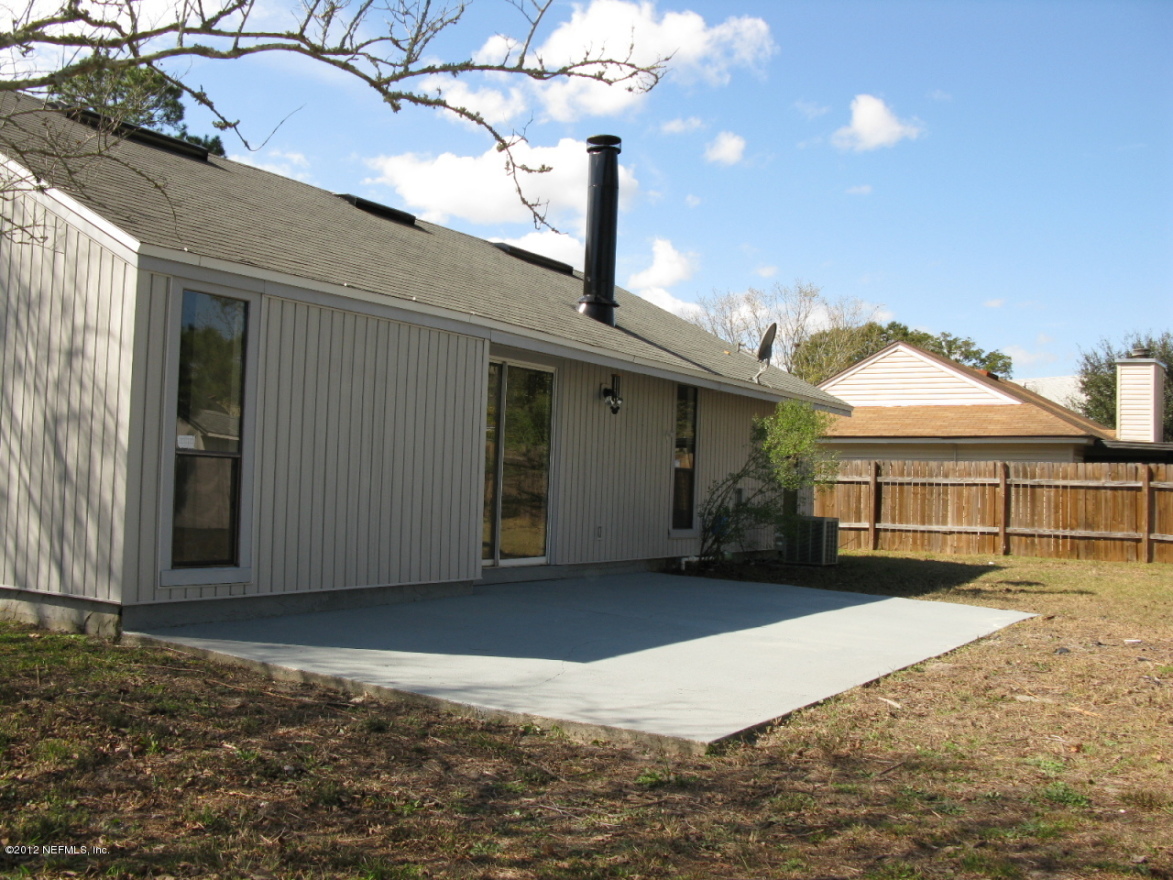 2449 Wattle Tree Road West Jacksonville, FL 32246 - Photo 4 of 16 View of Large Patio
