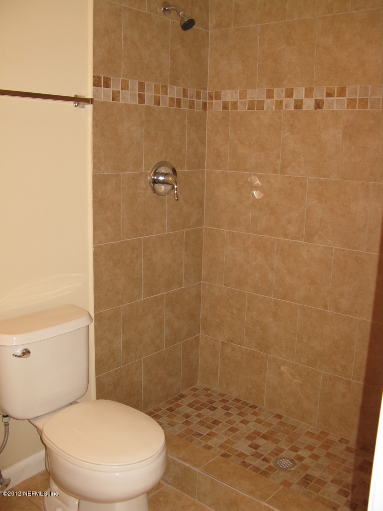 2449 Wattle Tree Road West Jacksonville, FL 32246 - Photo 9 of 16 View of Master Bath