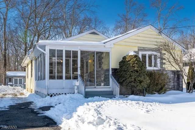 $539,000 | 350 Passaic Avenue, Stirling, NJ 07980