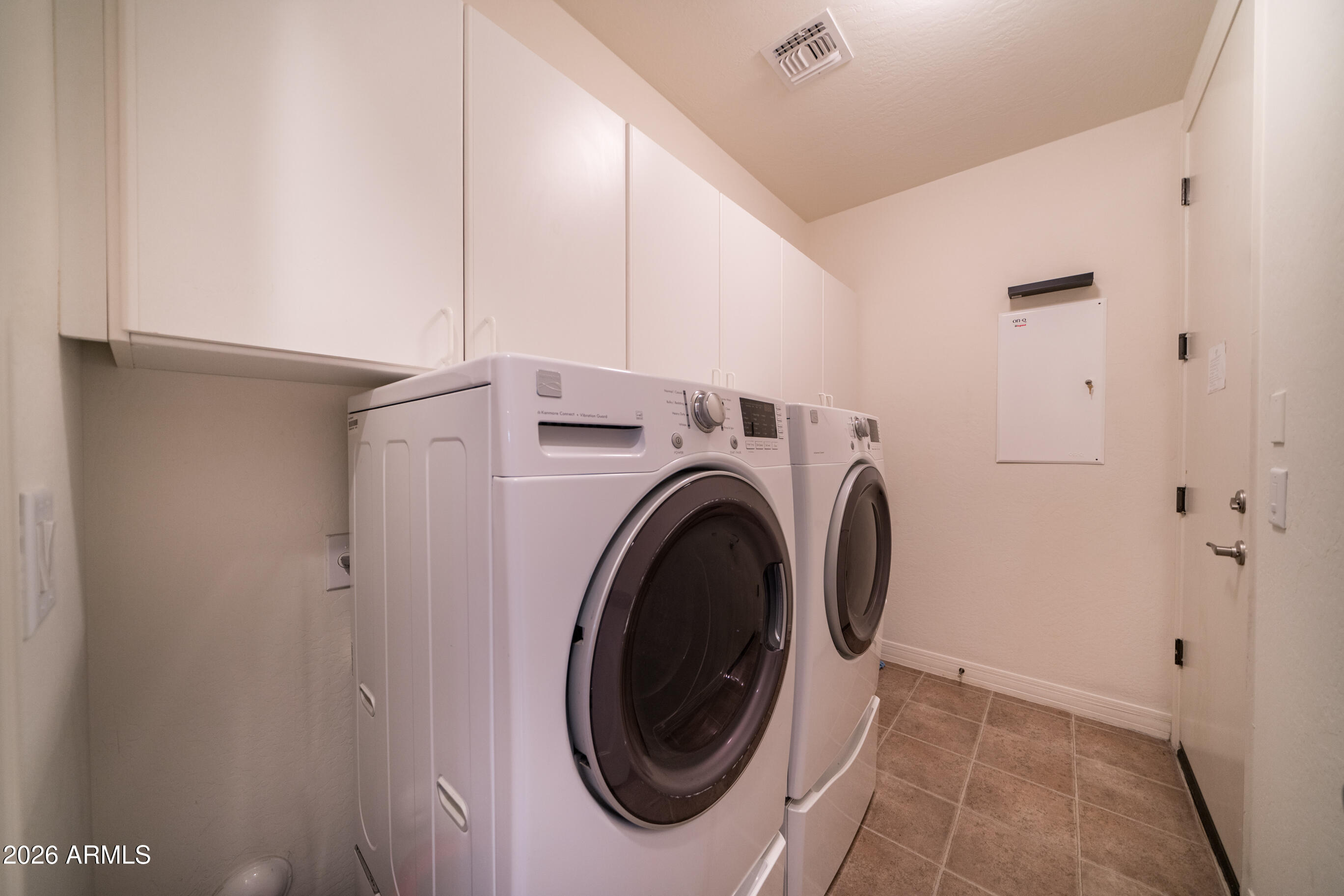 2681 East Hampton Lane Gilbert, AZ 85295 - Photo 27 of 88 DSC09894