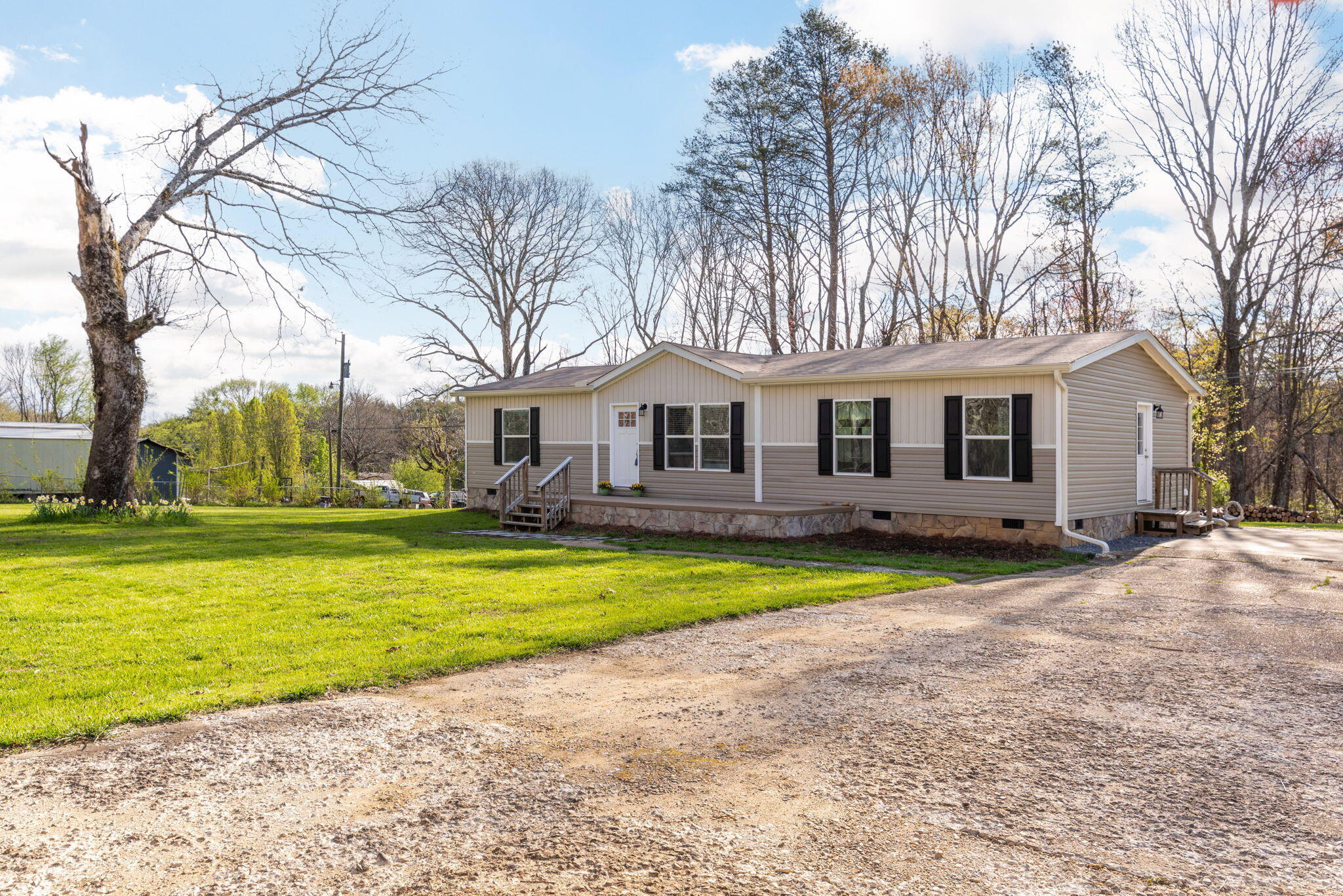 9818 Reynolds Road Soddy Daisy, TN 37379 - Photo 36 of 36 35-web-or-mls-DSC_2999