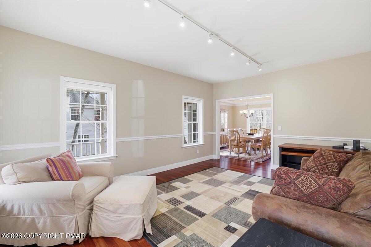 290 Lakeview Road Lackawaxen, PA 18435 - Photo 8 of 79 043-Photo-42