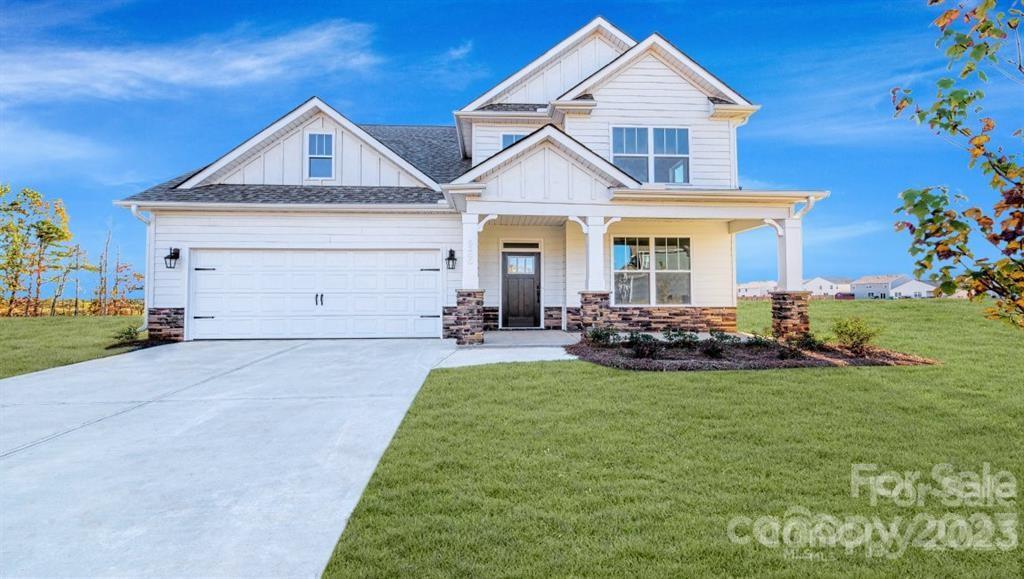 641 Fox Cove Road Hendersonville, NC 28792 - Photo 1 of 7 Gallery Image 1