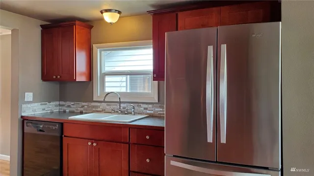 $1,900 | 4856 Naomi Avenue, Tracyton, WA 98311