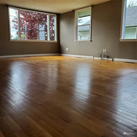 $1,900 | 4856 Naomi Avenue, Tracyton, WA 98311