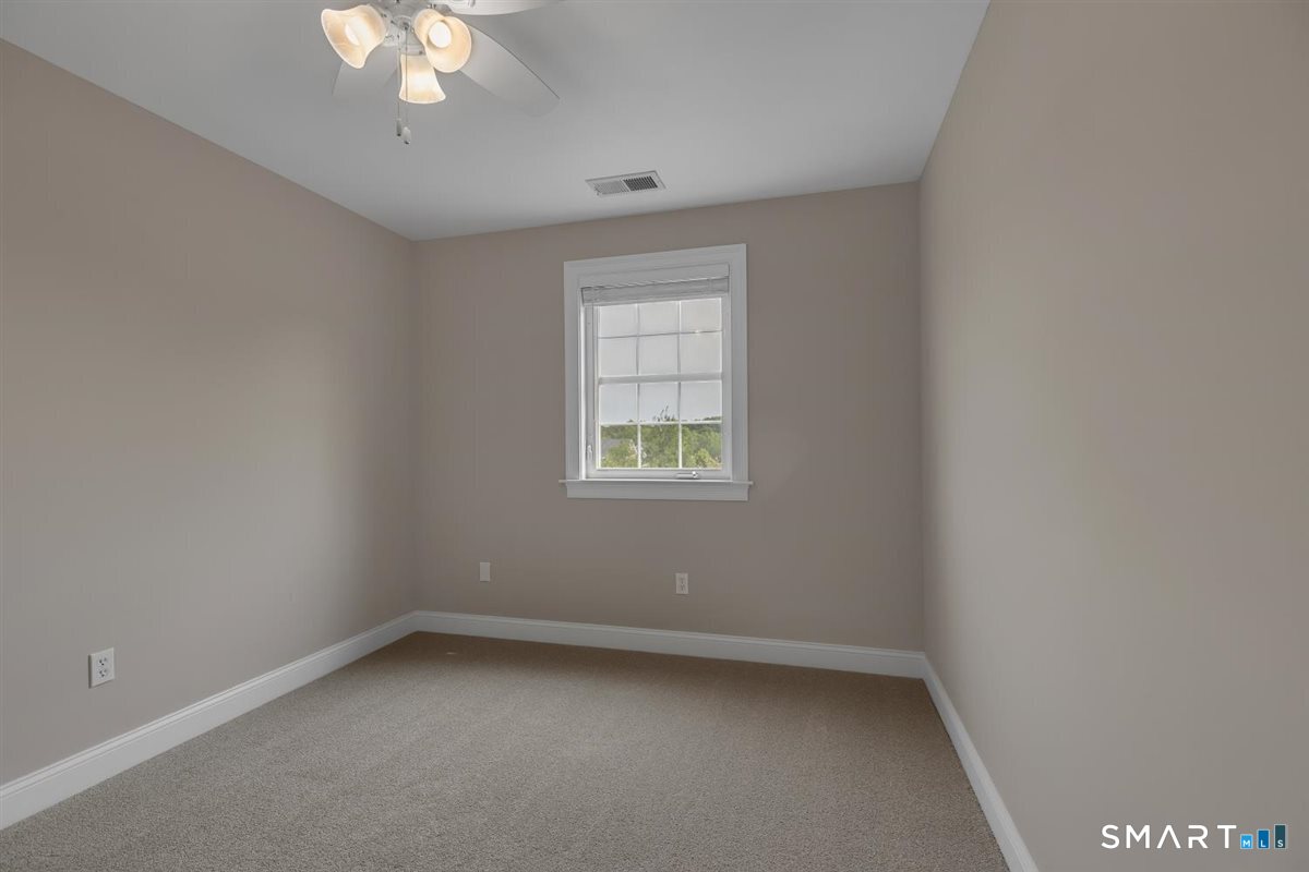 2 Chapman Chase Windsor Locks, CT 06096 - Photo 31 of 40