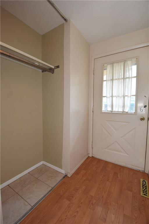 32 Shadow Drive Pittsburgh, PA 15227 - Photo 2 of 24 a view of an empty room