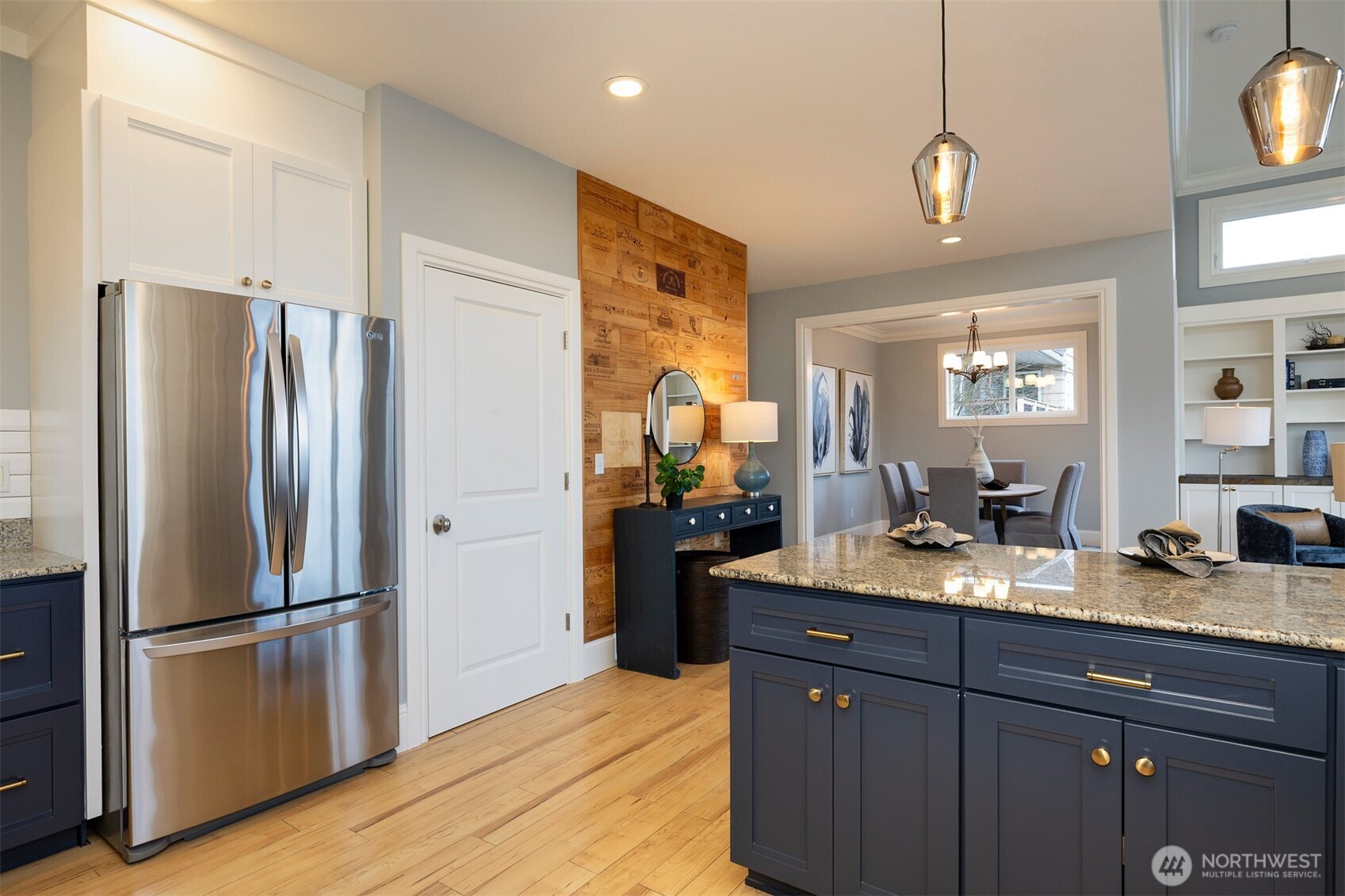 3422 35th Avenue West Seattle, WA 98199 - Photo 14 of 40