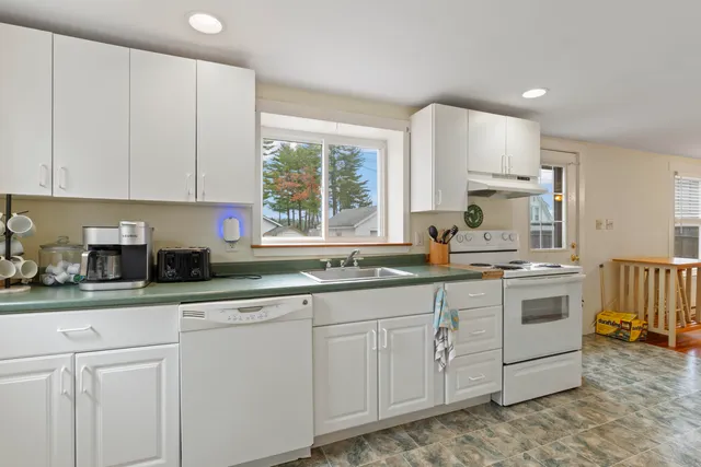 $749,500 | 13 Quest Avenue, Sebago, ME 04029