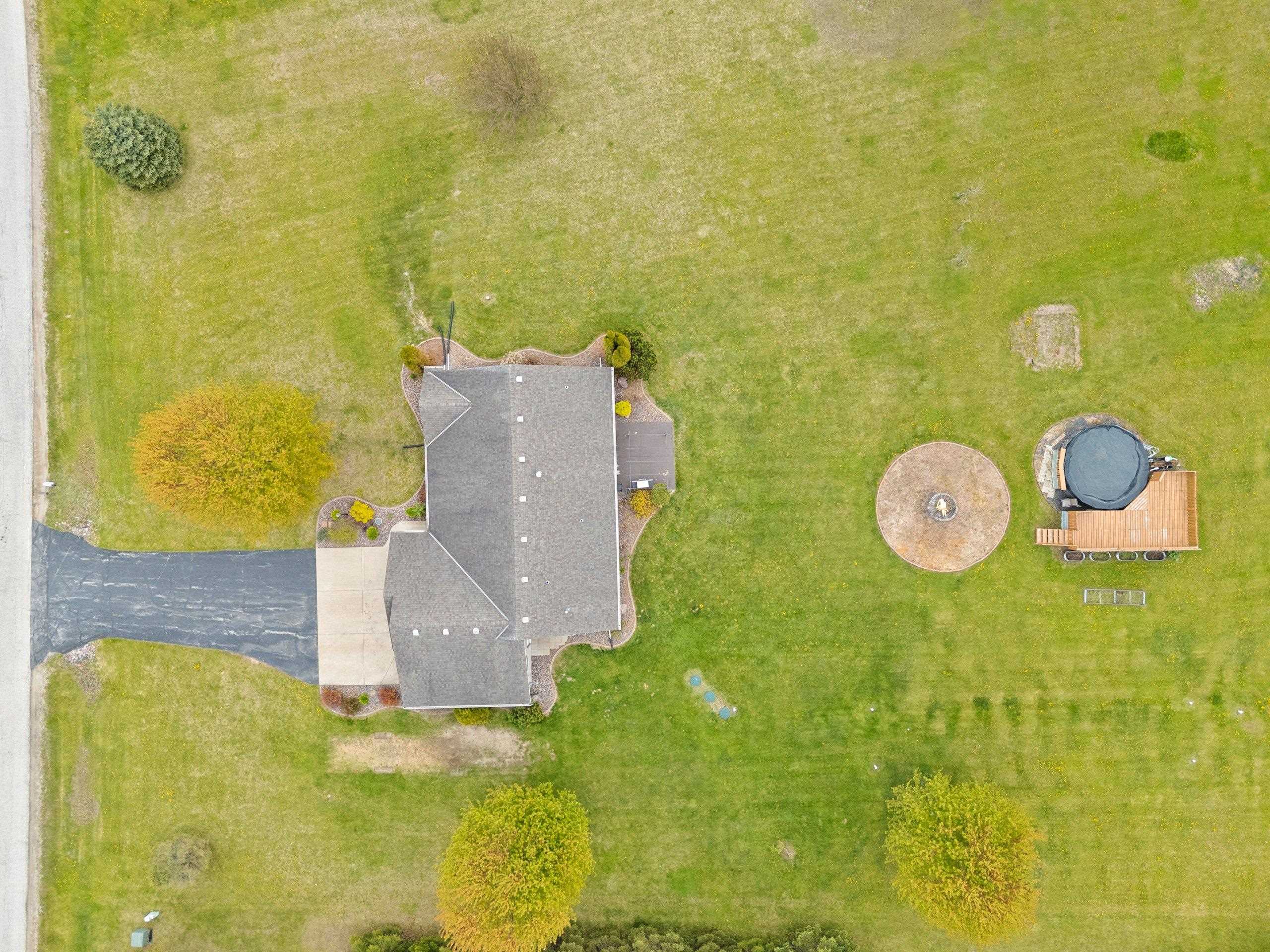 334 Falcon Circle Pulaski, WI 54162 - Photo 47 of 51