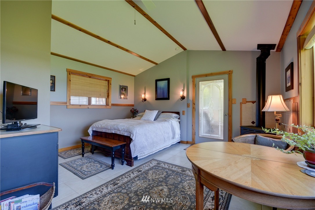 4808 Jones Road Oak Harbor, WA 98277 - Photo 11 of 25 Gallery Image 11