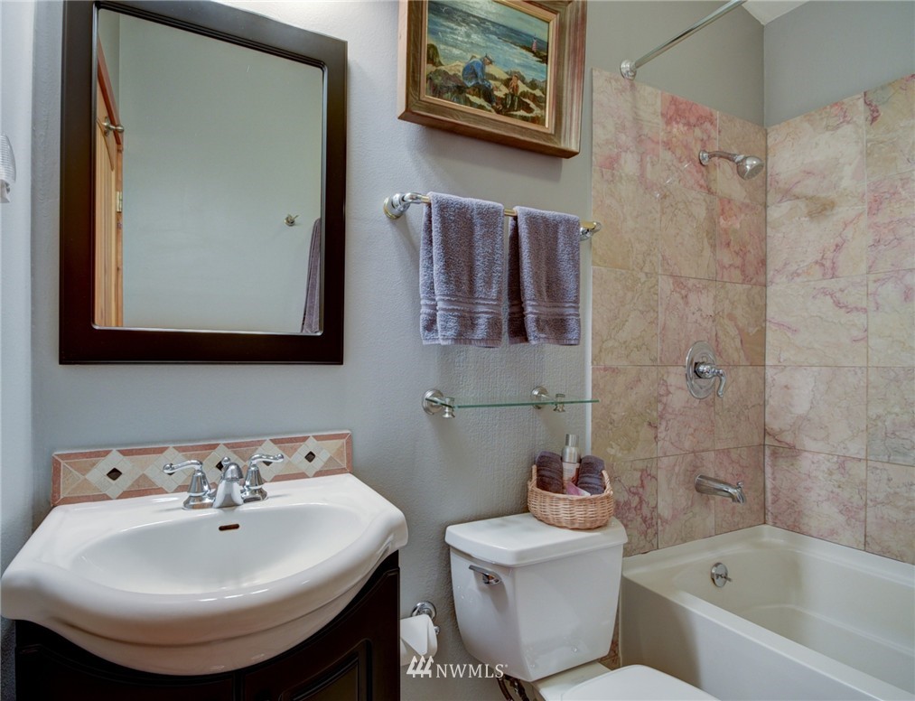 4808 Jones Road Oak Harbor, WA 98277 - Photo 12 of 25 Gallery Image 12