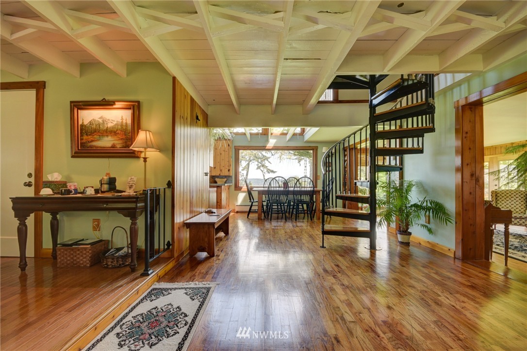 4808 Jones Road Oak Harbor, WA 98277 - Photo 3 of 25 Gallery Image 3