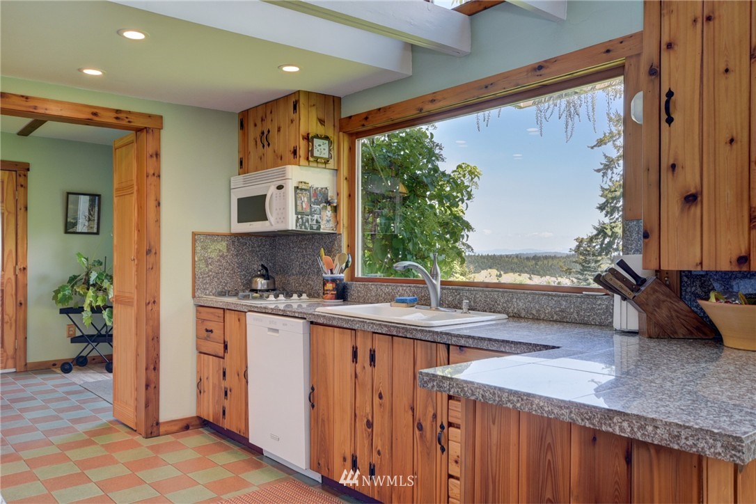 4808 Jones Road Oak Harbor, WA 98277 - Photo 9 of 25 Gallery Image 9