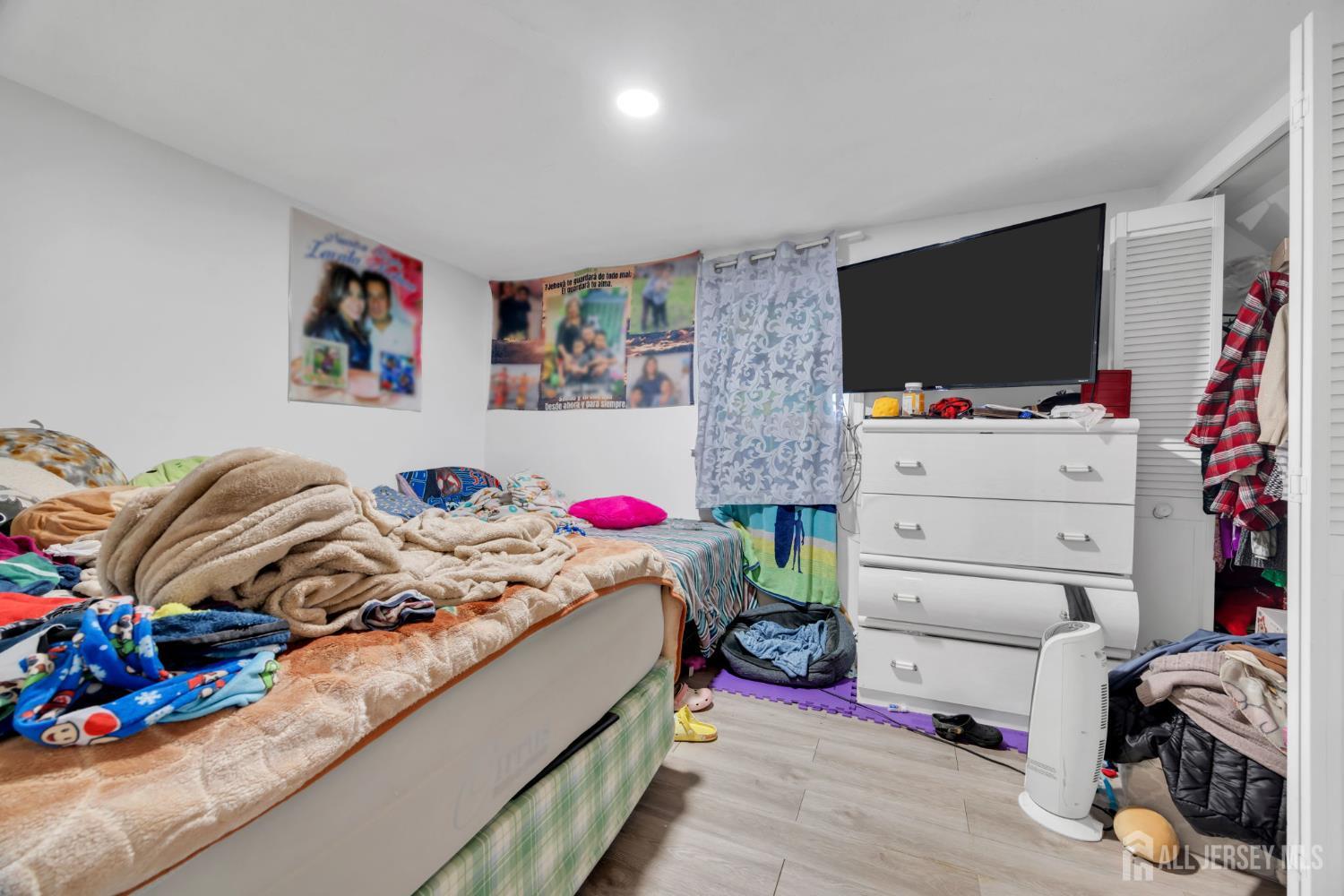 241 Orange Street Dunellen, NJ 08812 - Photo 20 of 31