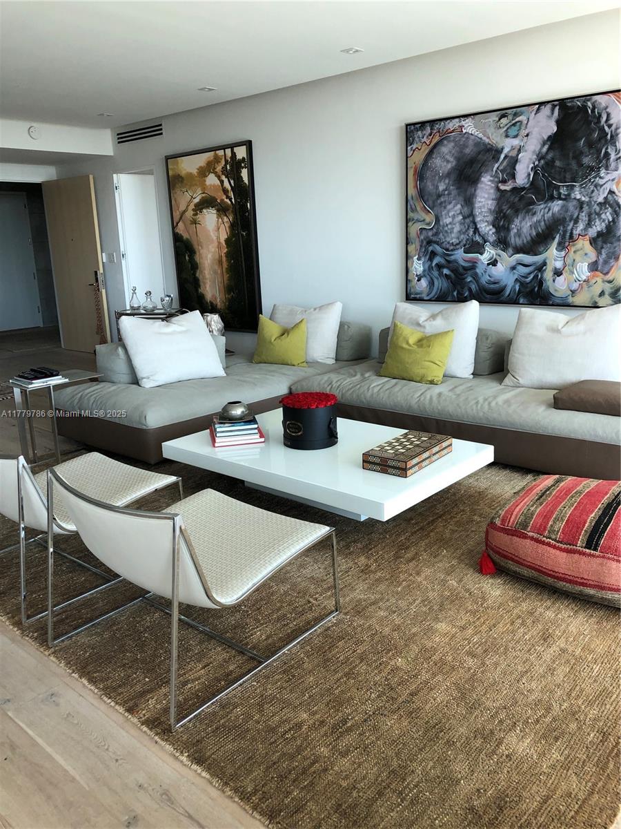 350 Ocean Drive, Unit 304N Key Biscayne, FL 33149 - Photo 16 of 69 livingroom