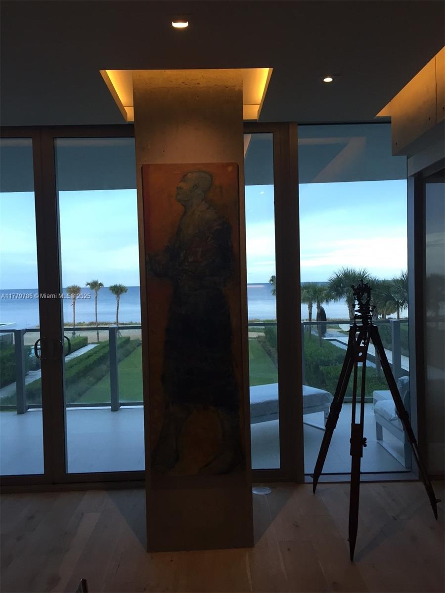 350 Ocean Drive, Unit 304N Key Biscayne, FL 33149 - Photo 24 of 69 Living Room