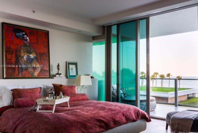 350 Ocean Drive, Unit 304N Key Biscayne, FL 33149 - Photo 28 of 69 Master bedroom with expansive ocean view