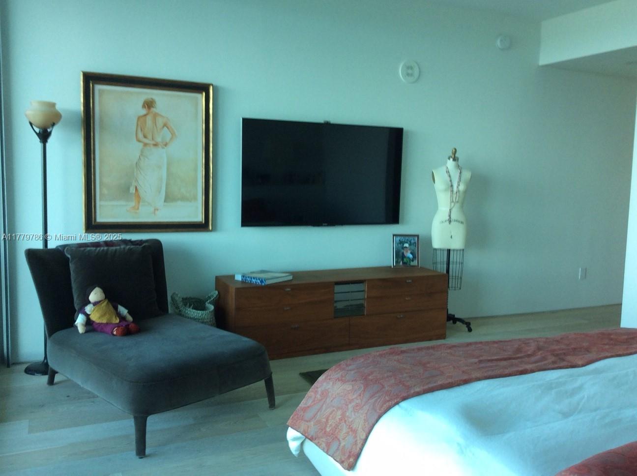 350 Ocean Drive, Unit 304N Key Biscayne, FL 33149 - Photo 29 of 69 Master Bedroom