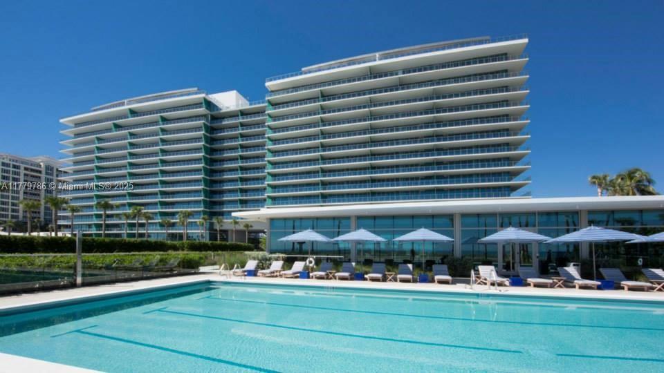 350 Ocean Drive, Unit 304N Key Biscayne, FL 33149 - Photo 50 of 69 Spa lap pool