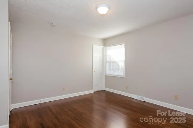 $1,580 | 8711 Farmwood Court, Charlotte, NC 28214