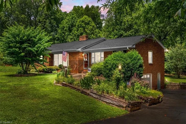 $309,900 | 262 Shady Grove Lane, Winston-Salem, NC 27107