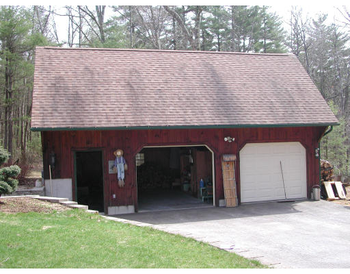 148 Gould Road Charlton, MA 01507 - Photo 4 of 21 Gallery Image 4