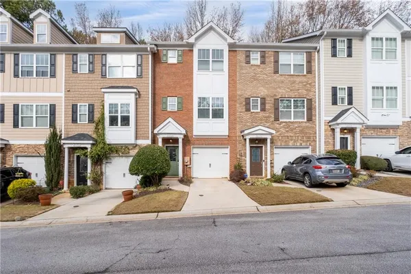 $2,100 | 3072 Lauren Parc Road, Decatur, GA 30032