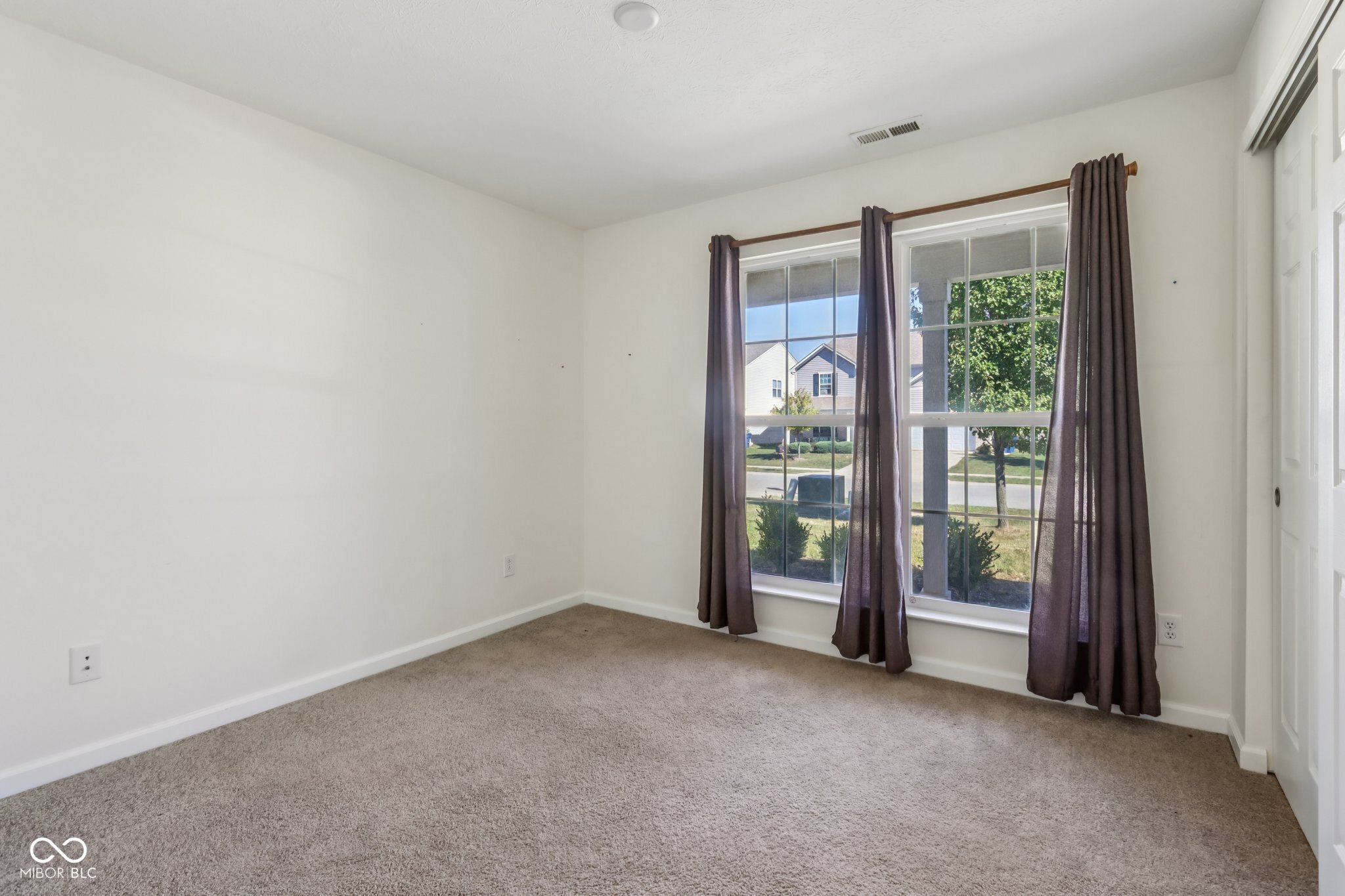 4846 Chip Shot Lane Indianapolis, IN 46235 - Photo 25 of 31