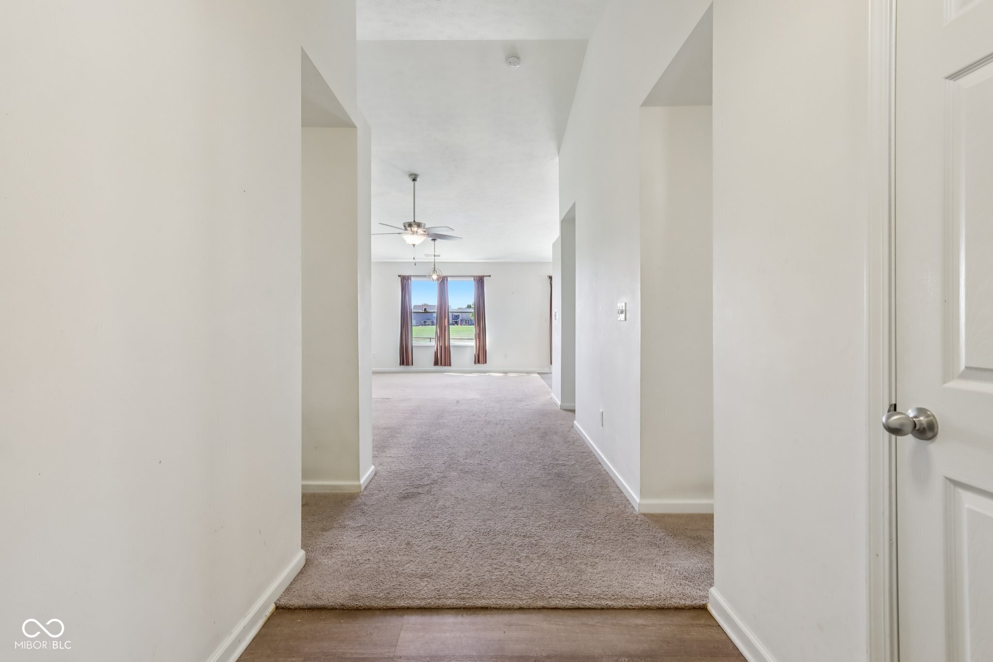 4846 Chip Shot Lane Indianapolis, IN 46235 - Photo 5 of 31