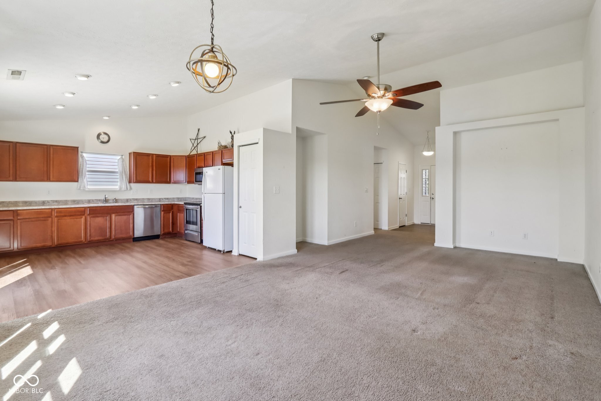 4846 Chip Shot Lane Indianapolis, IN 46235 - Photo 9 of 31