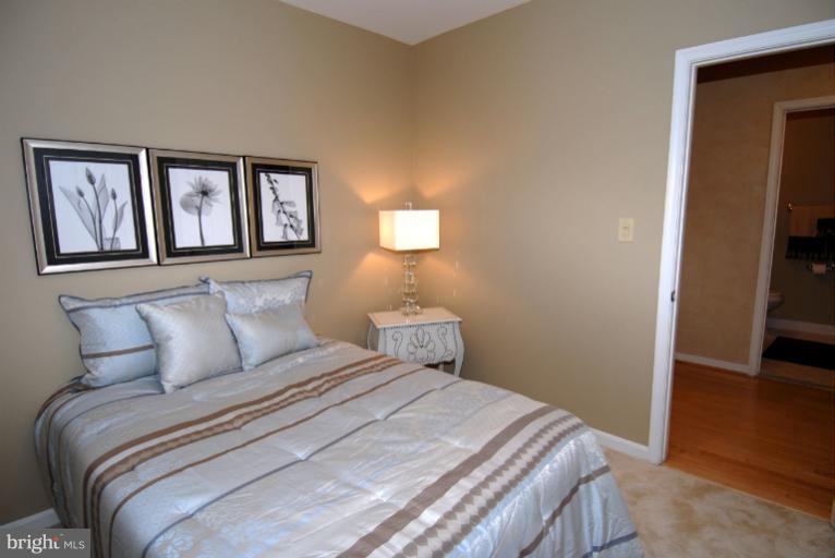 1947 Belmont Road Northwest, Unit 111 Washington, DC 20009 - Photo 13 of 25 Bedroom