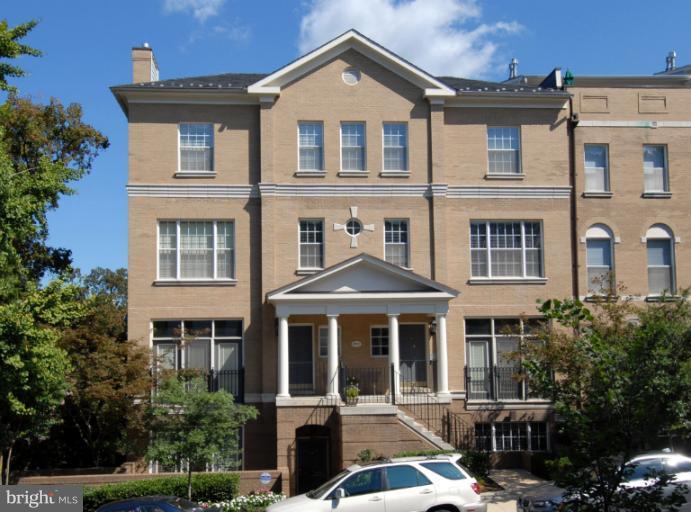 1947 Belmont Road Northwest, Unit 111 Washington, DC 20009 - Photo 16 of 25 Exterior (Front)