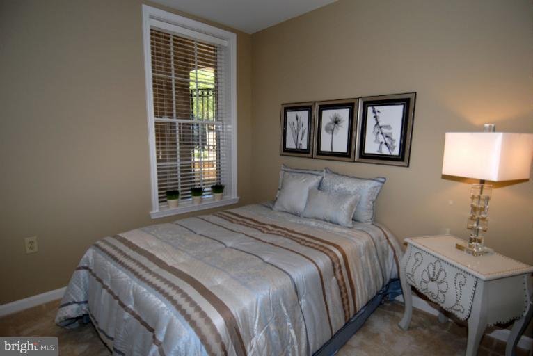 1947 Belmont Road Northwest, Unit 111 Washington, DC 20009 - Photo 4 of 25 Bedroom