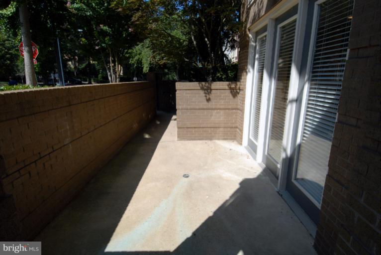 1947 Belmont Road Northwest, Unit 111 Washington, DC 20009 - Photo 6 of 25 Exterior (Front)