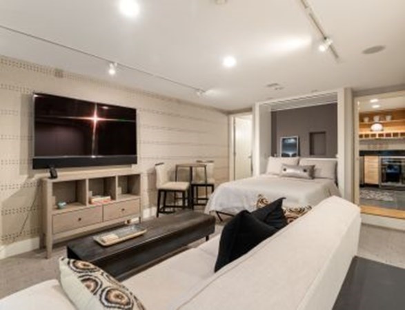 51 Rutland Square, Unit 1 Boston, MA 02118 - Photo 21 of 32 Gallery Image 21