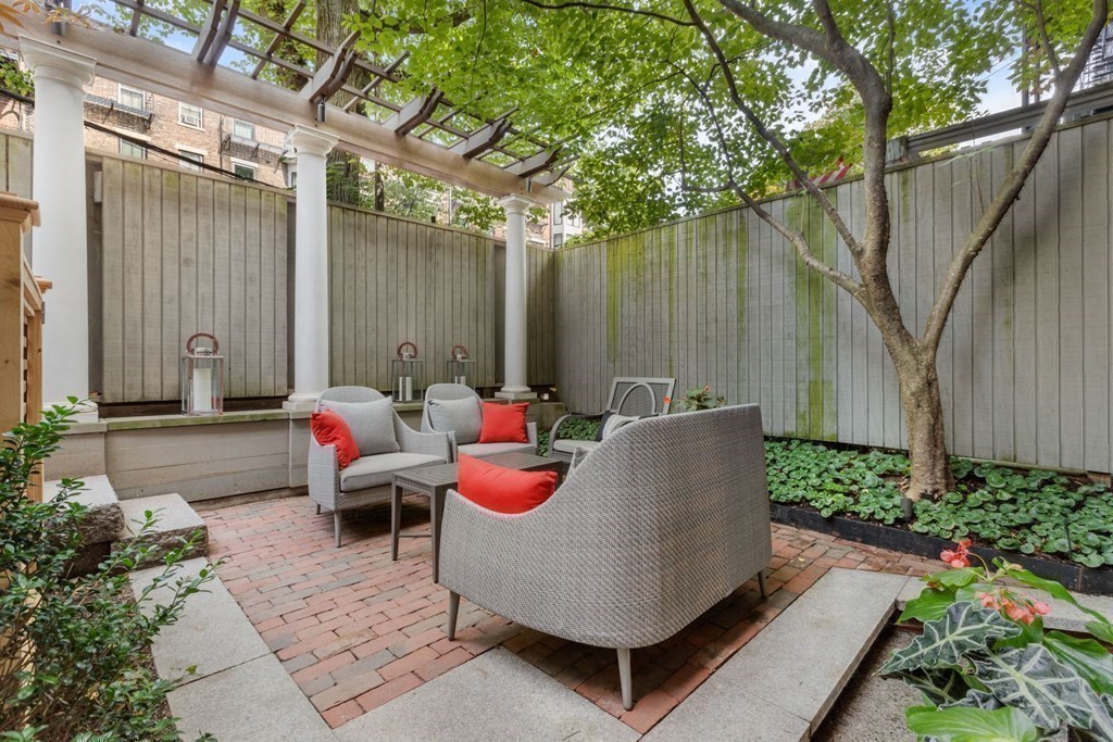 51 Rutland Square, Unit 1 Boston, MA 02118 - Photo 28 of 32 Gallery Image 28