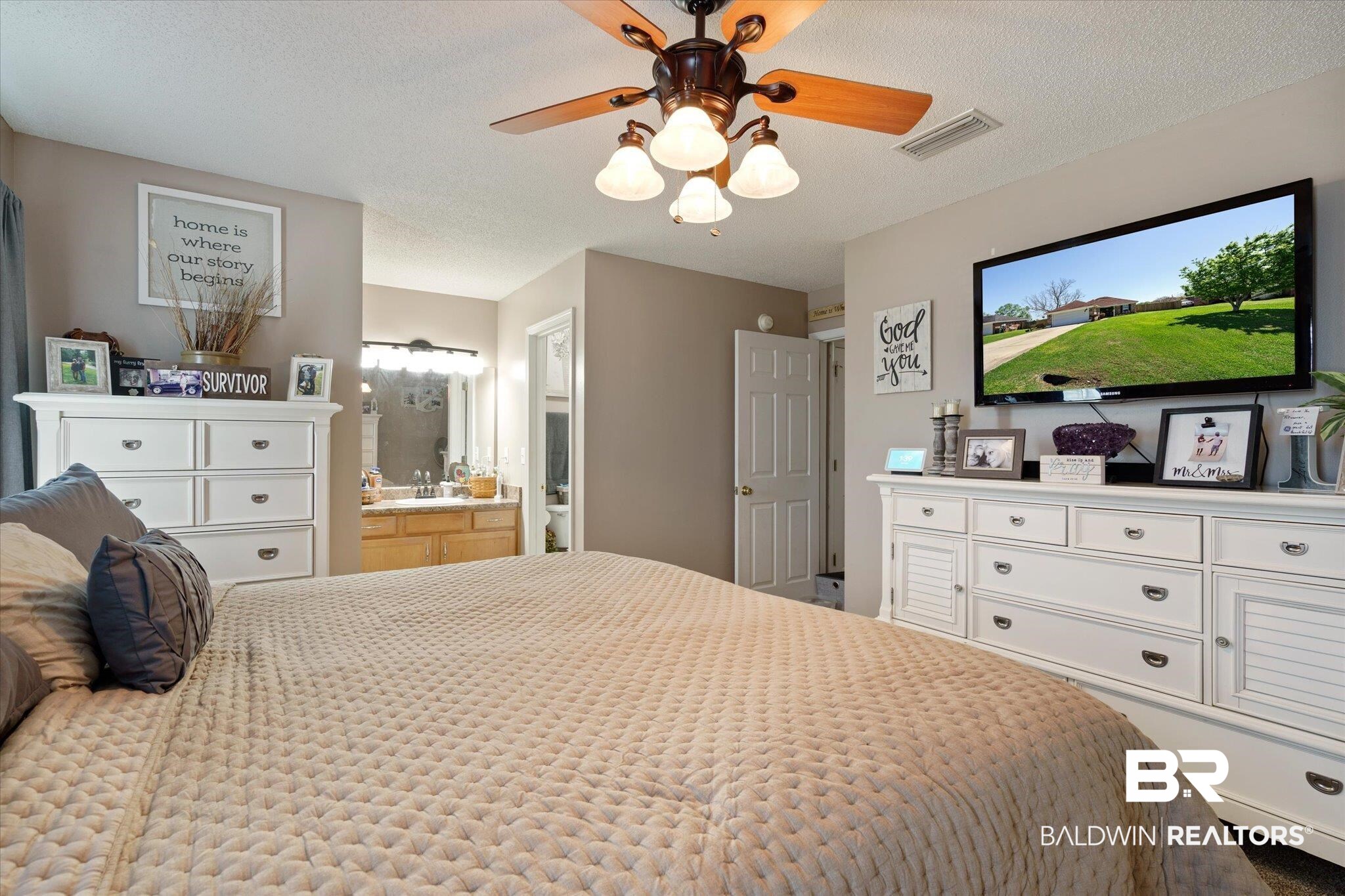 18672 Outlook Drive Loxley, AL 36551 - Photo 11 of 20 Primary Suite