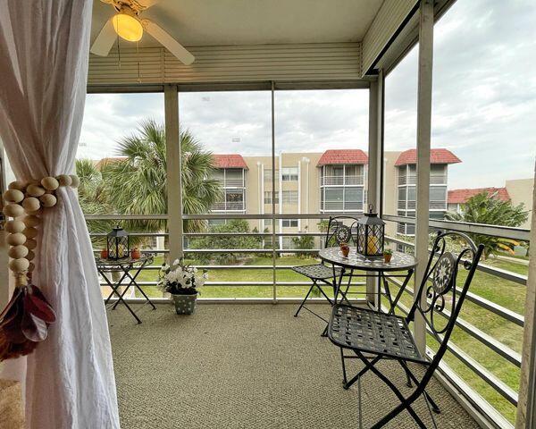3551 Inverrary Drive, Unit 301 Lauderhill, FL 33319 - Photo 3 of 24 3551 I 2