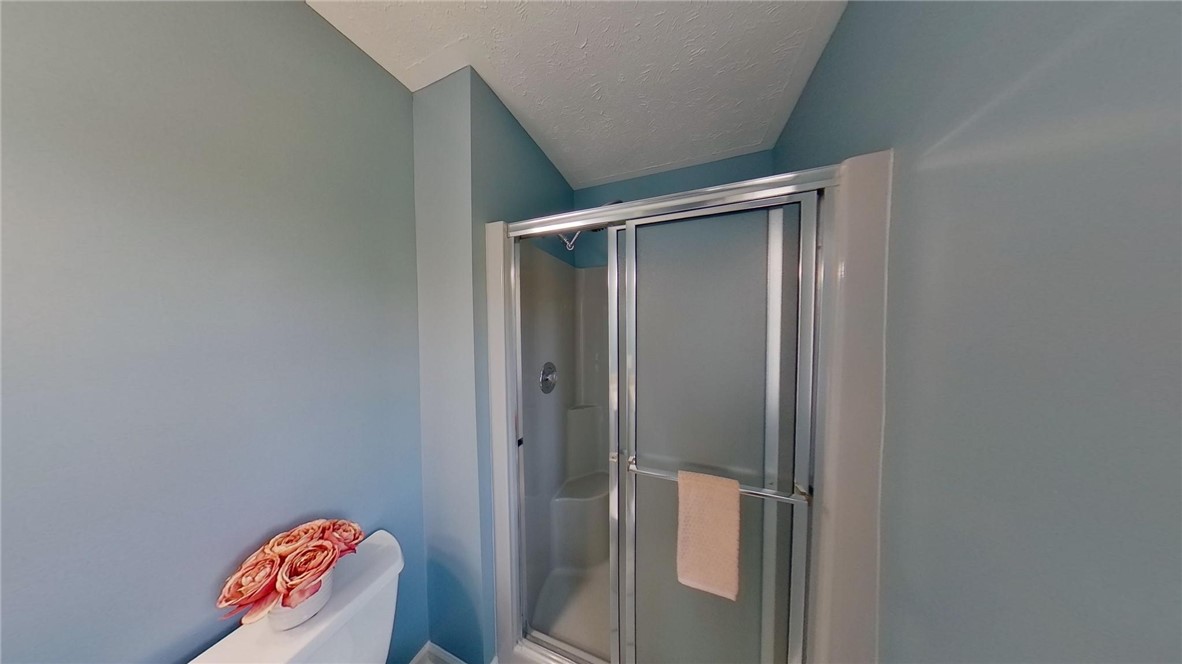 100 Windmill Trail Ogden, NY 14624 - Photo 26 of 36 Owner's Bath