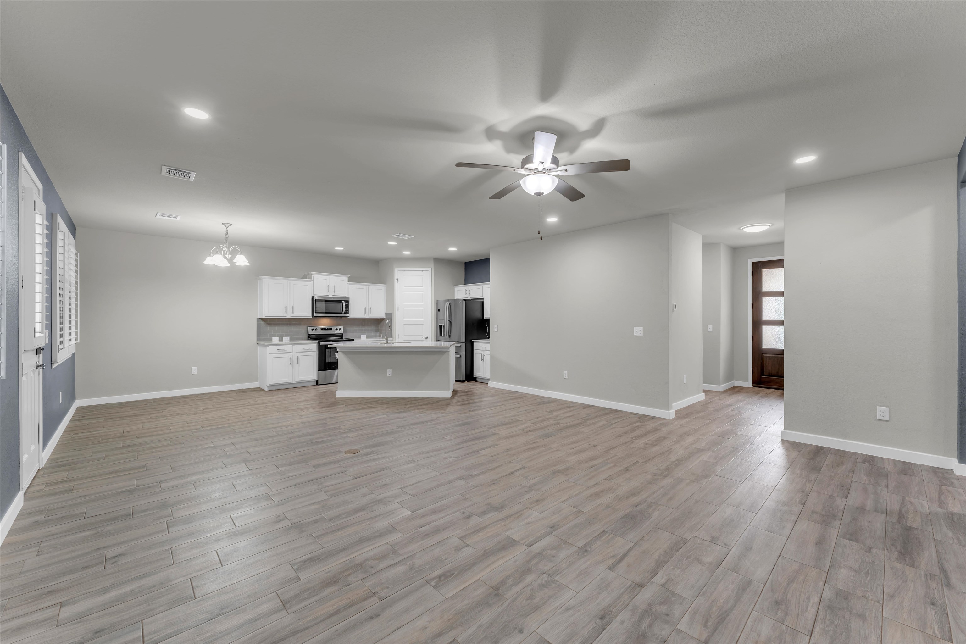 511 Taylor Drive Horseshoe Bay, TX 78657 - Photo 6 of 36