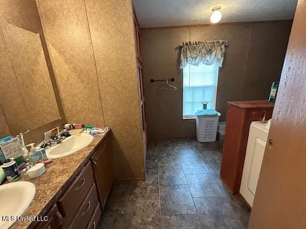 $175,000 | 1075 Elarton Road, Osyka, MS 39657