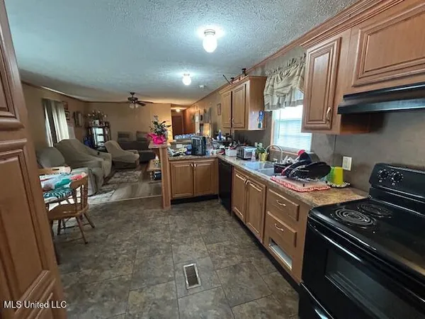 $175,000 | 1075 Elarton Road, Osyka, MS 39657