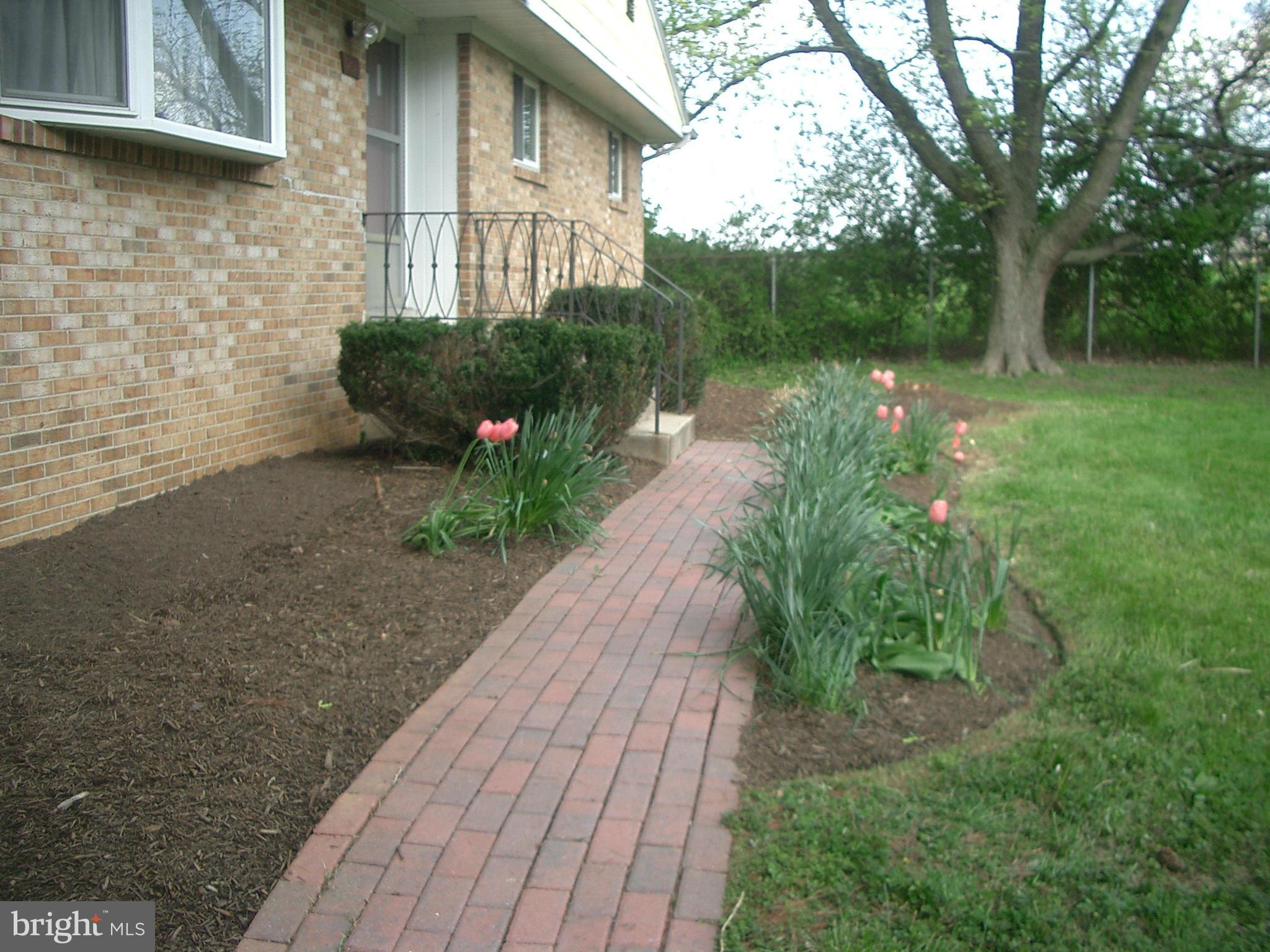 5232 Cochran Road Beltsville, MD 20705 - Photo 2 of 21 Exterior (Front)