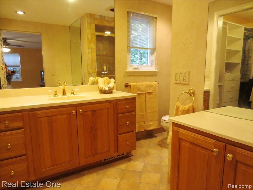 764 Spartan Drive Rochester Hills, MI 48309 - Photo 34 of 50
